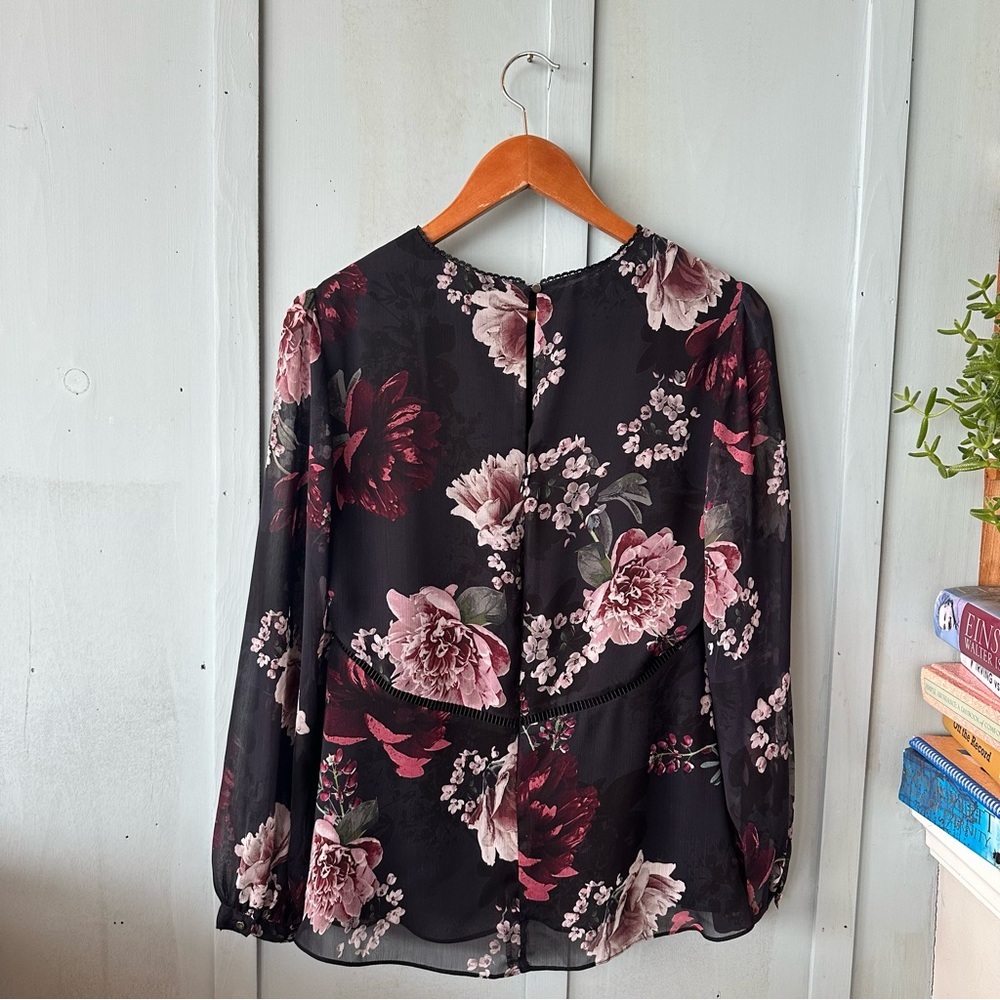 Ever New Black and Pink Floral Blouse ll Ella Empire Line Blouse - Picture 5 of 7